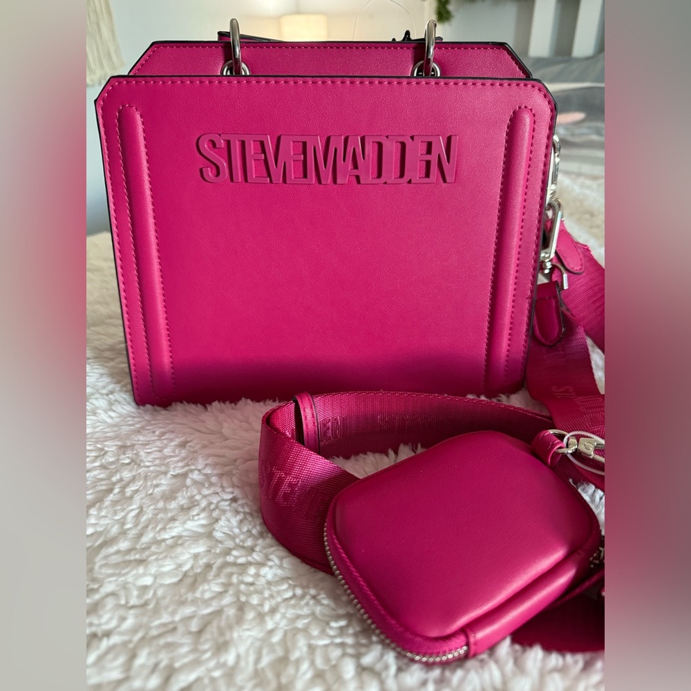 Fuchsia Steve Madden purse